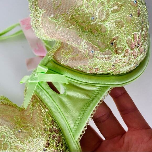 NEW VS VICTORIAS SECRET Lime Green Beige Tan Lace Bow Crystal Balconet Bra 34C - Picture 4 of 10